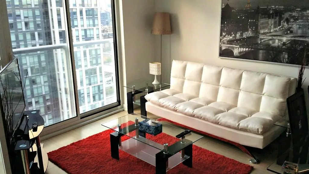 Pelicanstay In Toronto Entertainment District